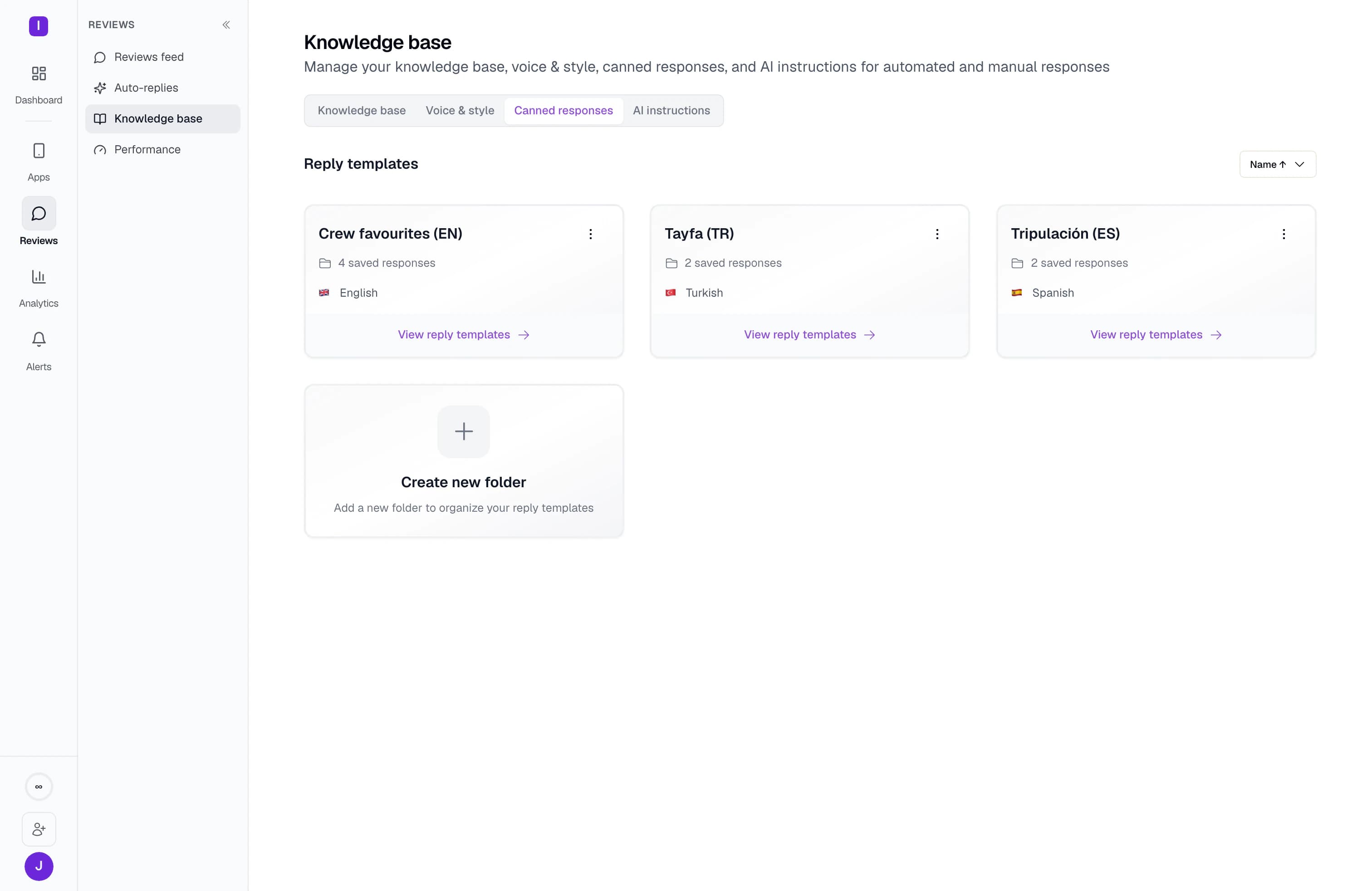 Saved reply templates in three folders, English, Turkish and Spanish, each holding several named responses.
